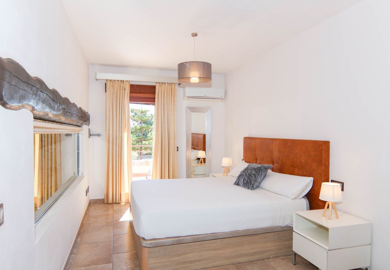 Finca in Sa Pobla - 140 Villa Son Ferragut VT/2073  by Mallorca Charm