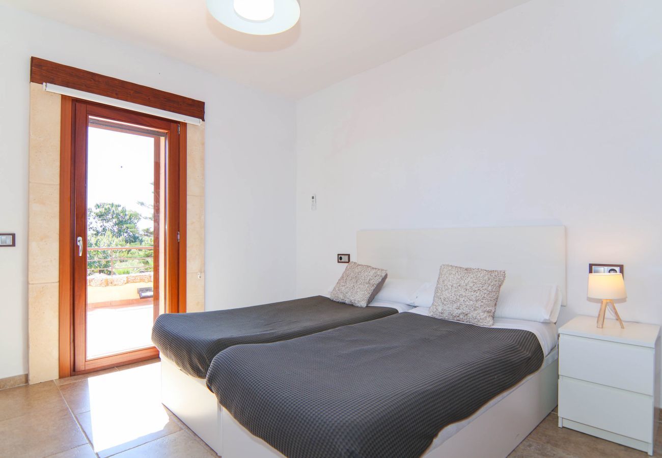 Finca in Sa Pobla - 140 Villa Son Ferragut VT/2073  by Mallorca Charm