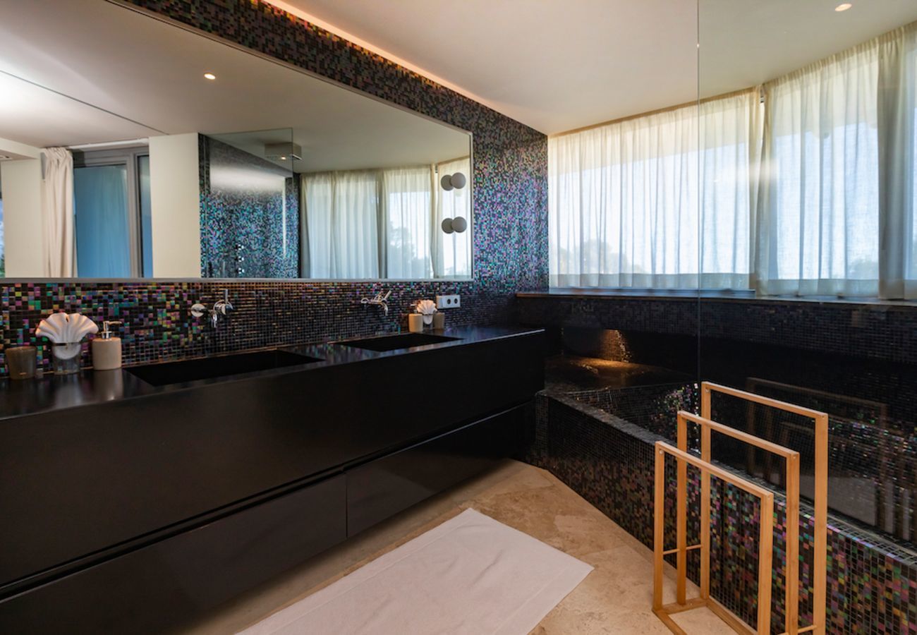Villa in Santa Eulària des Riu - Flavthree, Villa 5StarsHome Ibiza