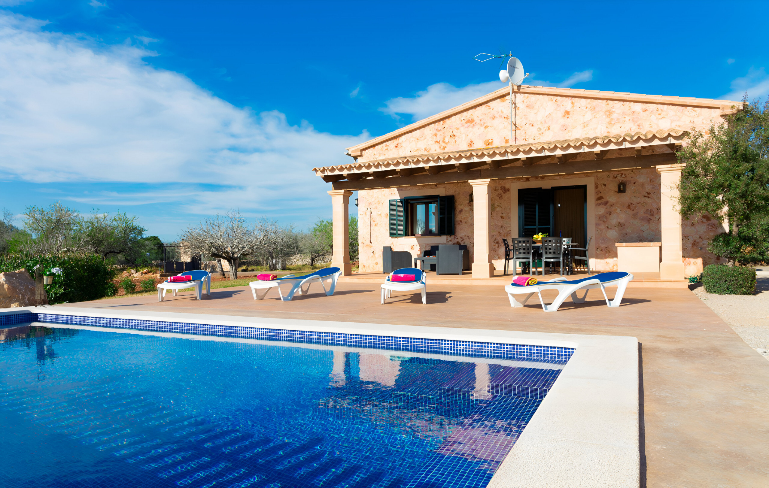 Finca de lujo para el alquiler en Mallorca. Rossignol 155