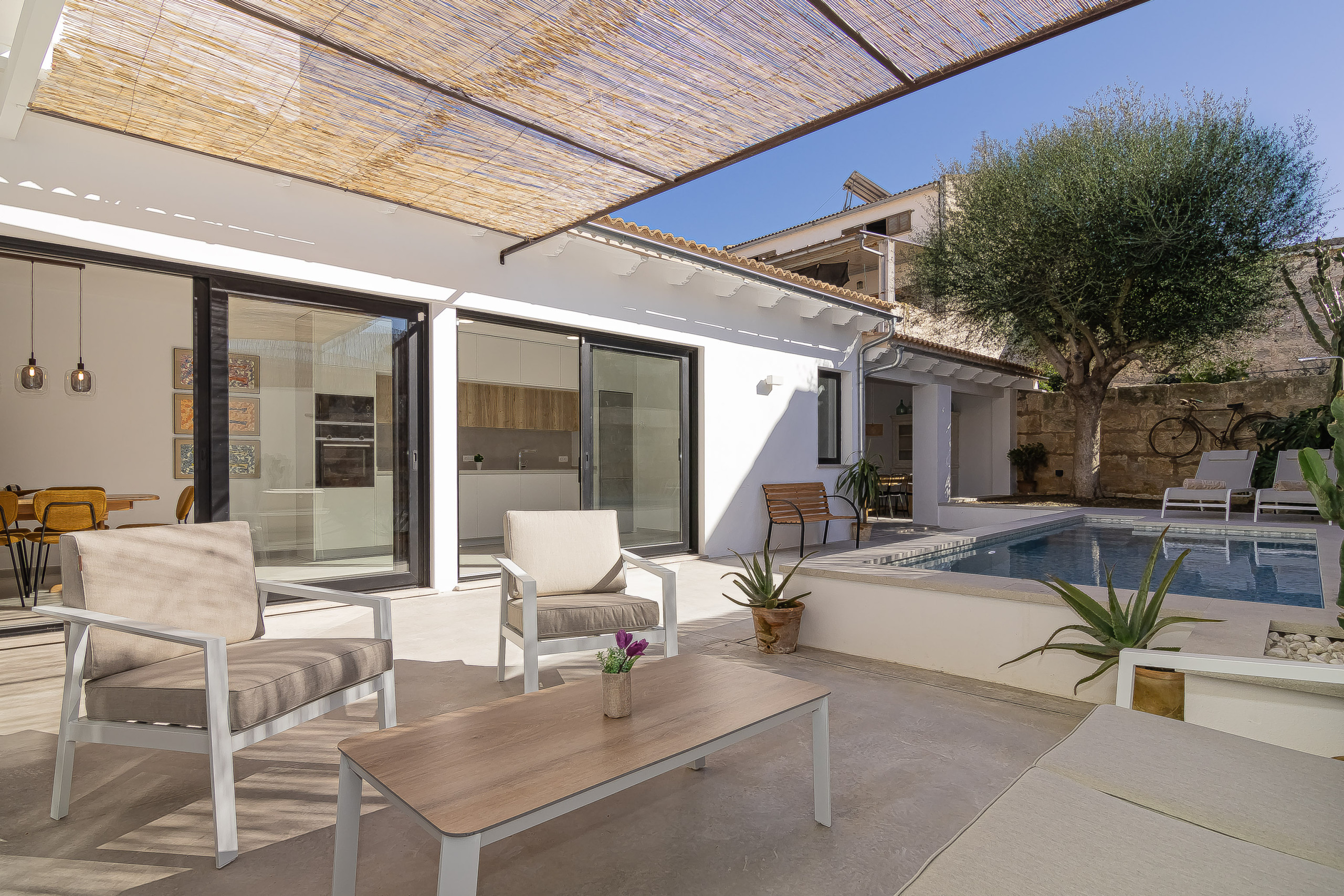 casa vacacional, piscina, jardin, terraza, pueblo 