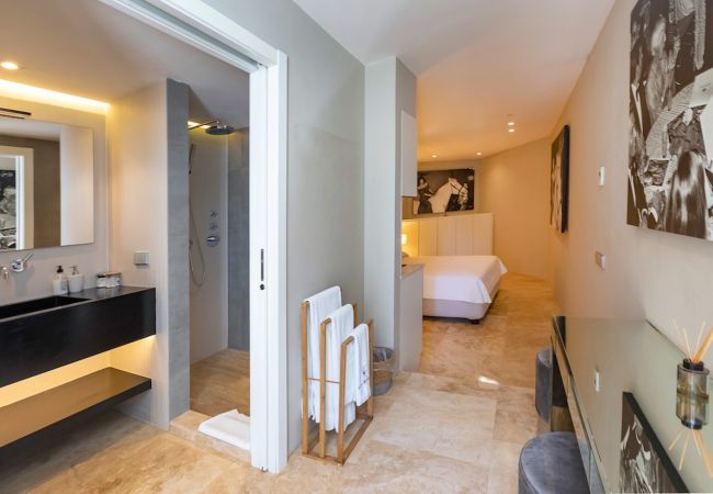 Villa en Santa Eulalia del Río - Flavthree, Villa 5StarsHome Ibiza Villa en Santa Eulalia del Río - Flavthree, Villa 5StarsHome Ibiza