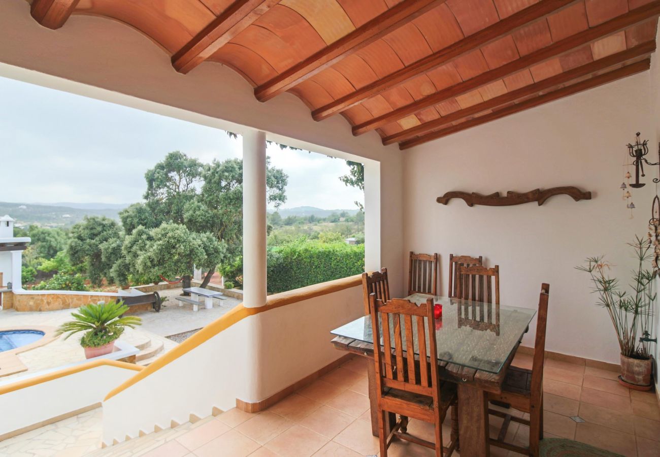 Villa en Santa Gertrudis - CASA ESTRELLA