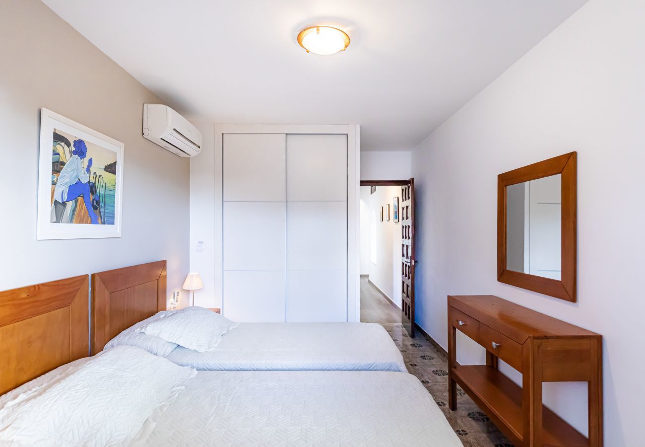 Villa en Son Bou - Villa CAN CAULES