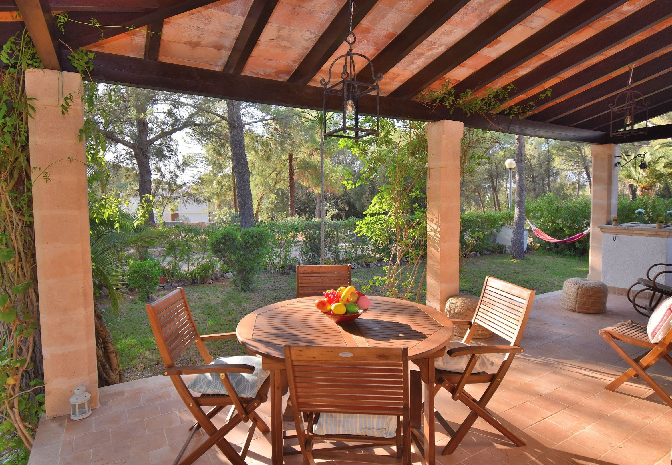 photo d'une maison de vacances tranquille entourée de la nature
