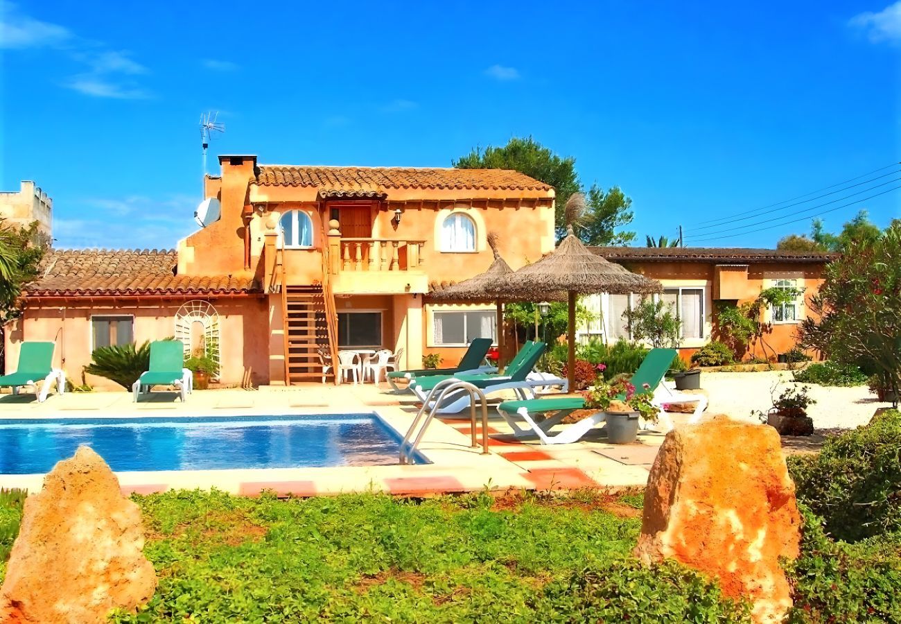 Finca avec piscine, idéale pour se déconnecter.
