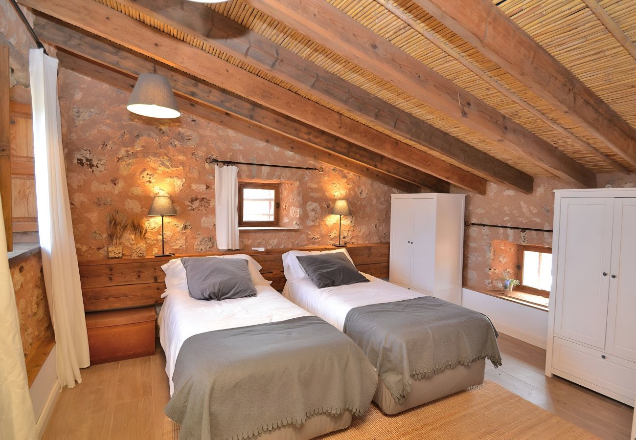 Gîte Rural à Llubi - 005 Finca Can Cortana ETV/7345 by Mallorca Cha
