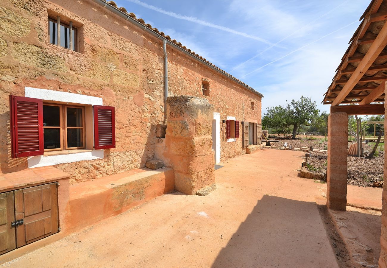 Gîte Rural à Llubi - 005 Finca Can Cortana ETV/7345 by Mallorca Cha