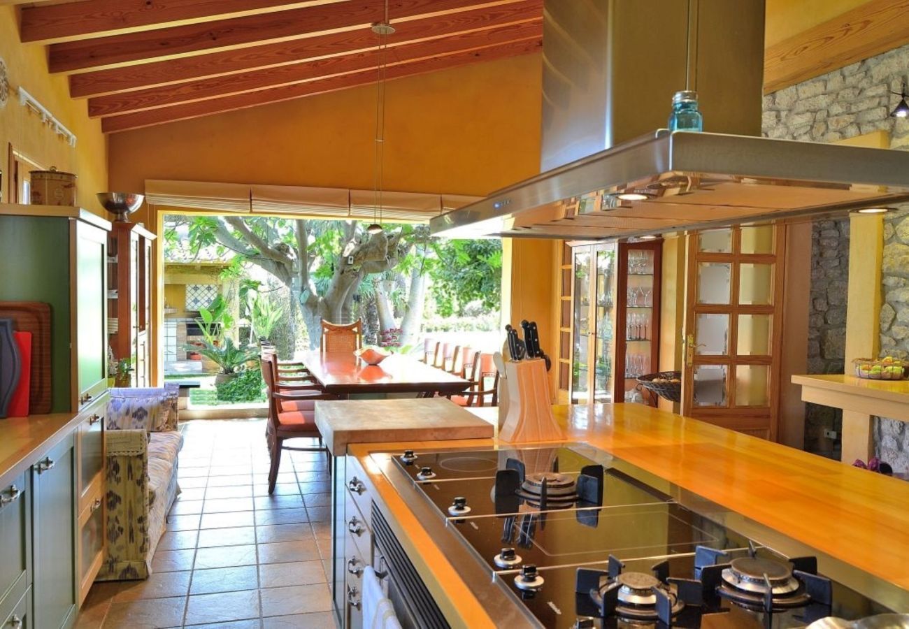 villa Majorque, piscine, cuisine moderne, jacuzzi