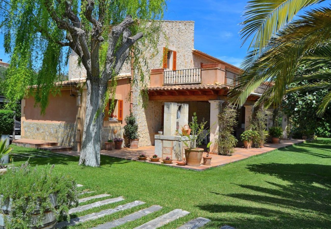 villa bonita, piscine, jardin, Majorque, binissalem, maison traditionnelle