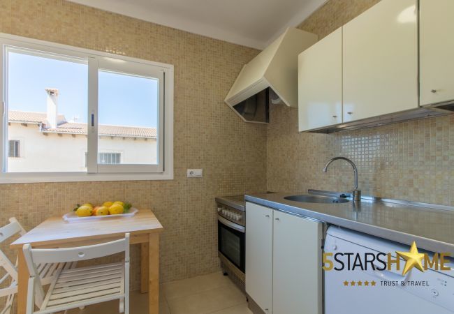 Beach house for 10 adults and babies in Son Serra de Marina. 5 DBR, 3 bathrooms, 1 full outdoor bathroom, AC, free wifi internet, pool with barbecue terrace.