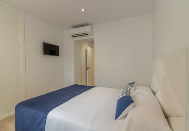House in Palma de Mallorca - Miquel Santandreu 40, TownHouse 5StarsHome Mallorc House in Palma de Mallorca - Miquel Santandreu 40, TownHouse 5StarsHome Mallorc