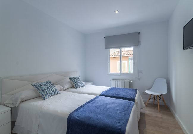 House in Palma de Mallorca - Miquel Santandreu 40, TownHouse 5StarsHome Mallorc House in Palma de Mallorca - Miquel Santandreu 40, TownHouse 5StarsHome Mallorc