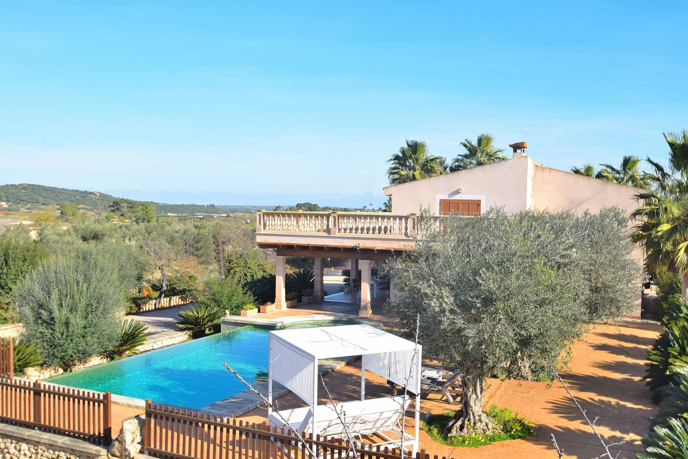 Villa in Sineu with pool