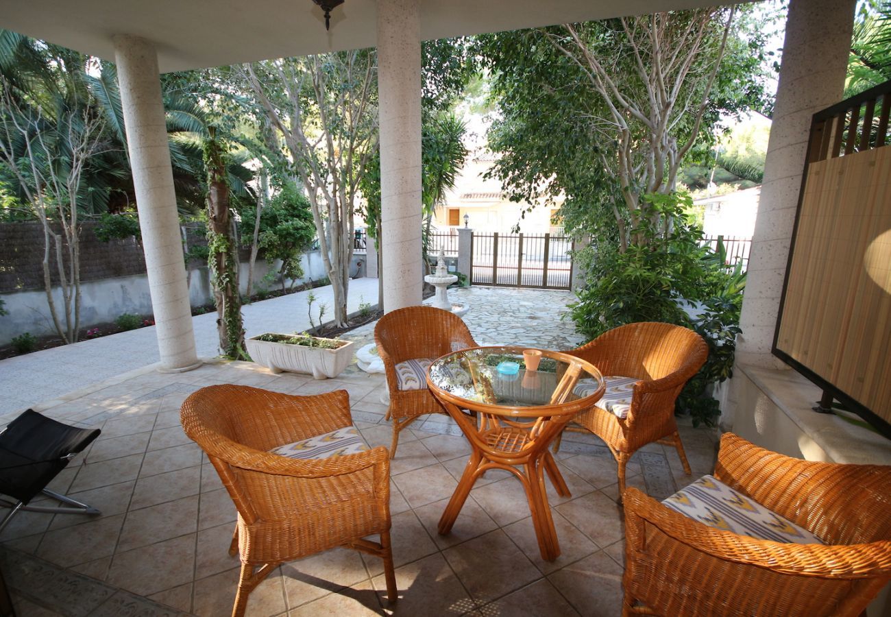 4 DBR, 2 bathrooms, garden, barbecue, wifi internet, only 250m to the beach of Platjas de Muro / Port d'Alcudia