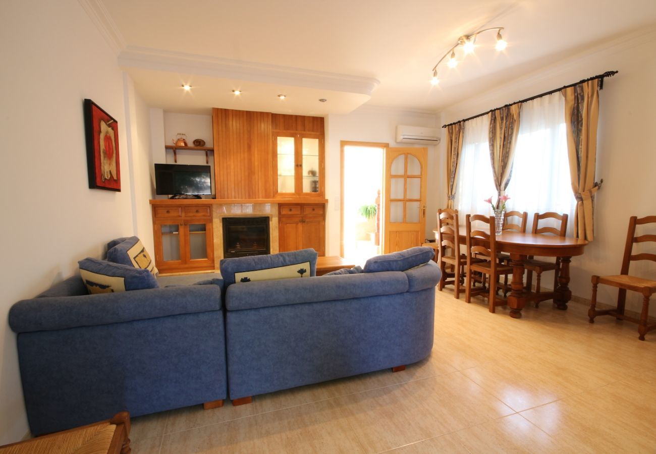 4 DBR, 2 bathrooms, garden, barbecue, wifi internet, only 250m to the beach of Platjas de Muro / Port d'Alcudia