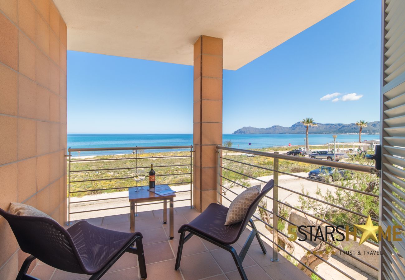 Beach house for 10 adults and babies in Son Serra de Marina. 5 DBR, 3 bathrooms, 1 full outdoor bathroom, AC, free wifi internet, pool with barbecue terrace.