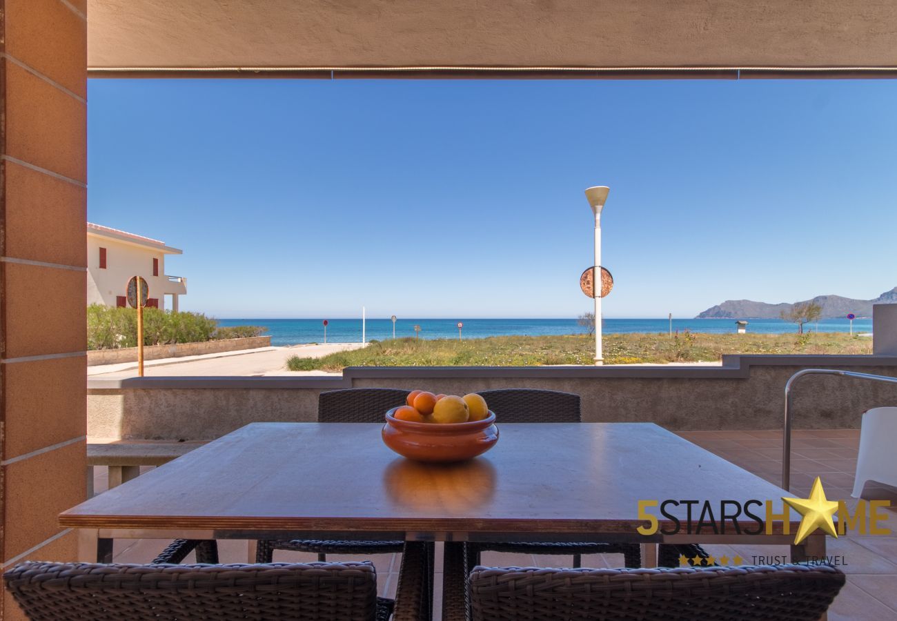 Beach house for 10 adults and babies in Son Serra de Marina. 5 DBR, 3 bathrooms, 1 full outdoor bathroom, AC, free wifi internet, pool with barbecue terrace.