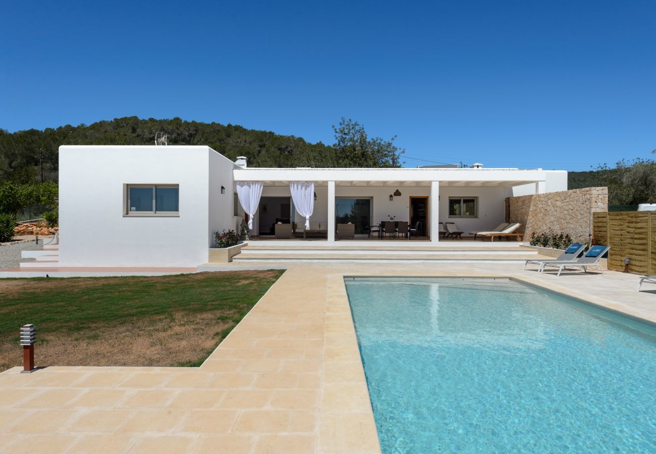 Villa in Santa Gertrudis - Can Vinyes, Villa 5StarsHome Ibiza