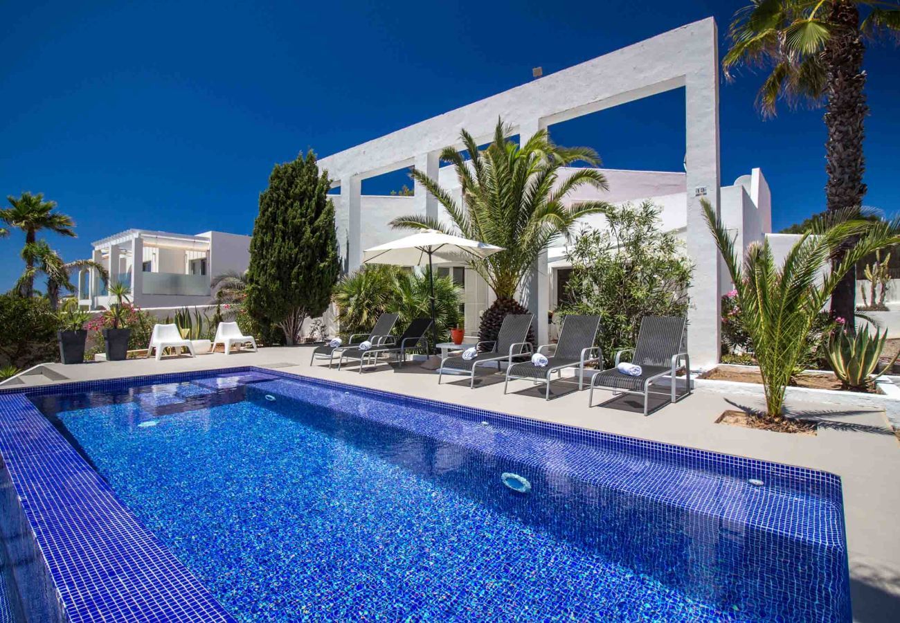 Villa in Sant Josep de Sa Talaia - VILLA AROLA