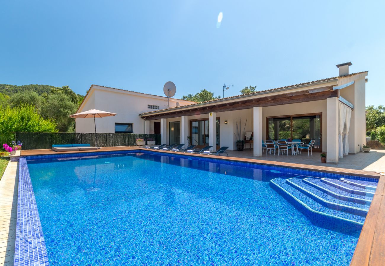 Holiday villa 5StarsHome, with detached house, air conditioning, wifi, garden and private pool, beach nearby, Mallorca