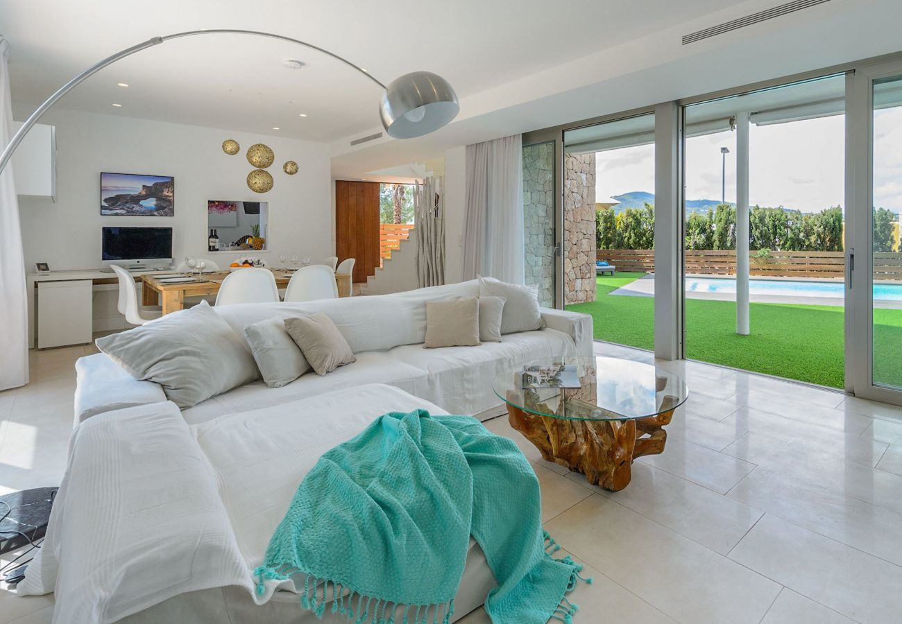 Villa in Santa Eulalia des Riu - MontCrist, Villa 5StarsHome Ibiza