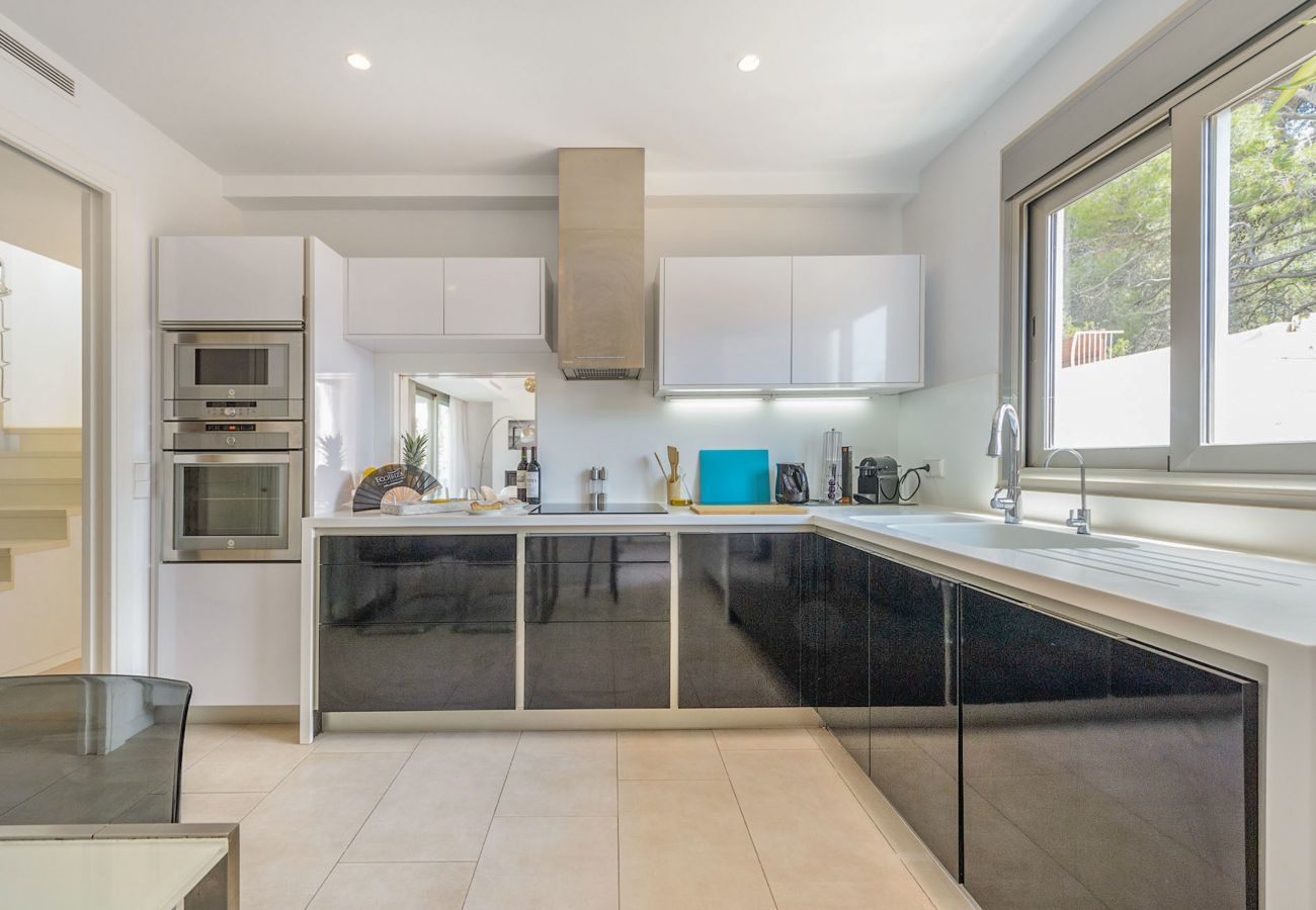 Villa in Santa Eulalia des Riu - MontCrist, Villa 5StarsHome Ibiza