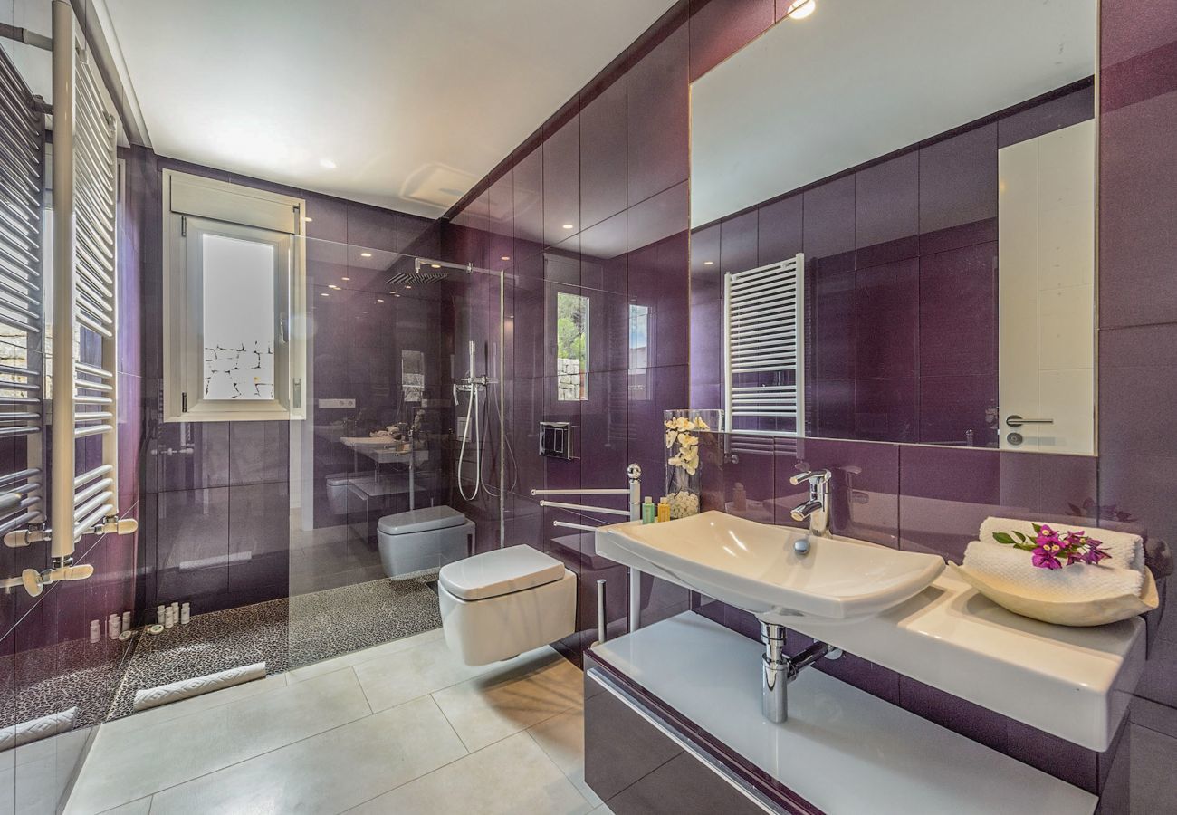 Villa in Santa Eulalia des Riu - MontCrist, Villa 5StarsHome Ibiza