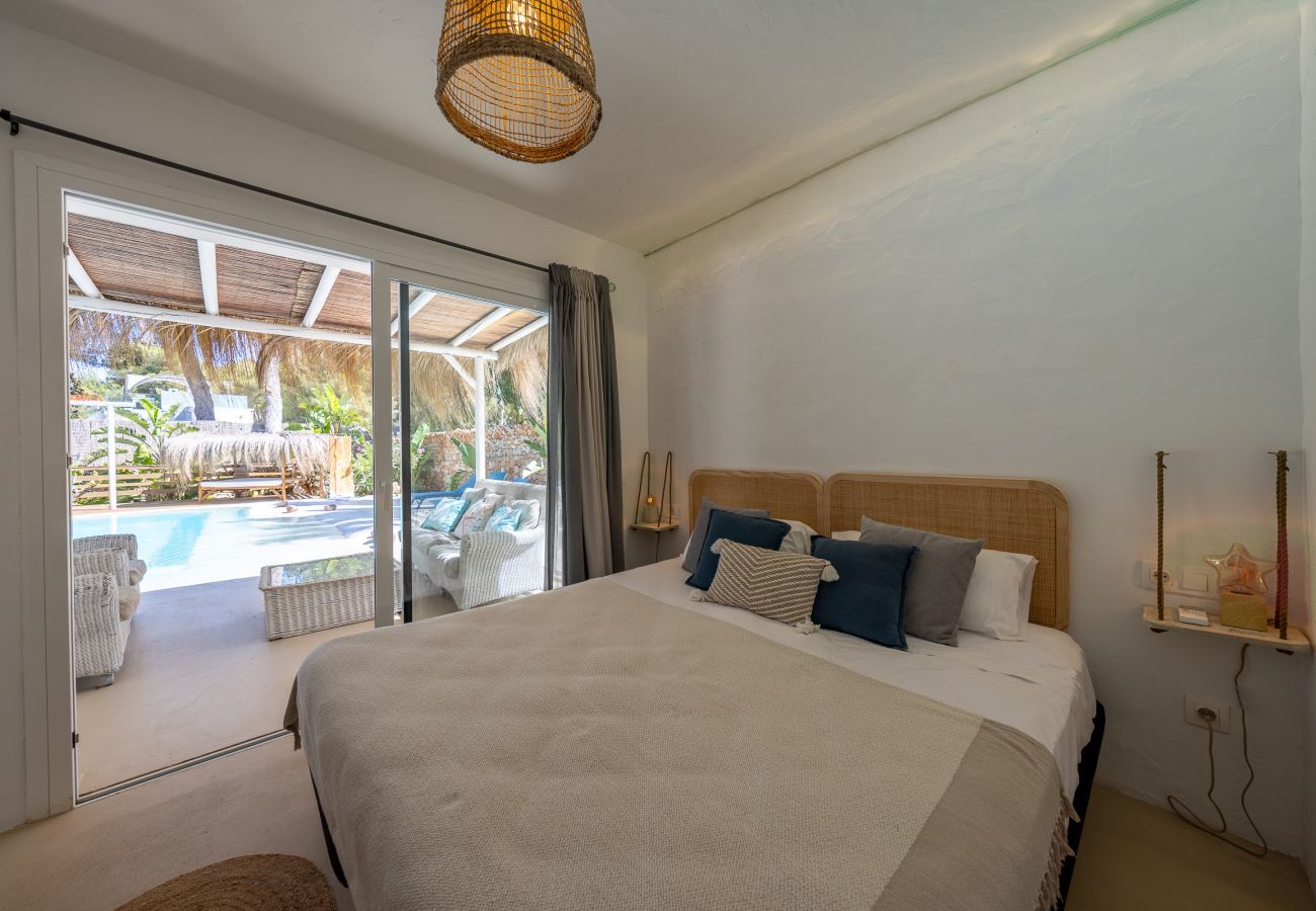 Villa in Santa Eulalia des Riu - VILLA CLARITY