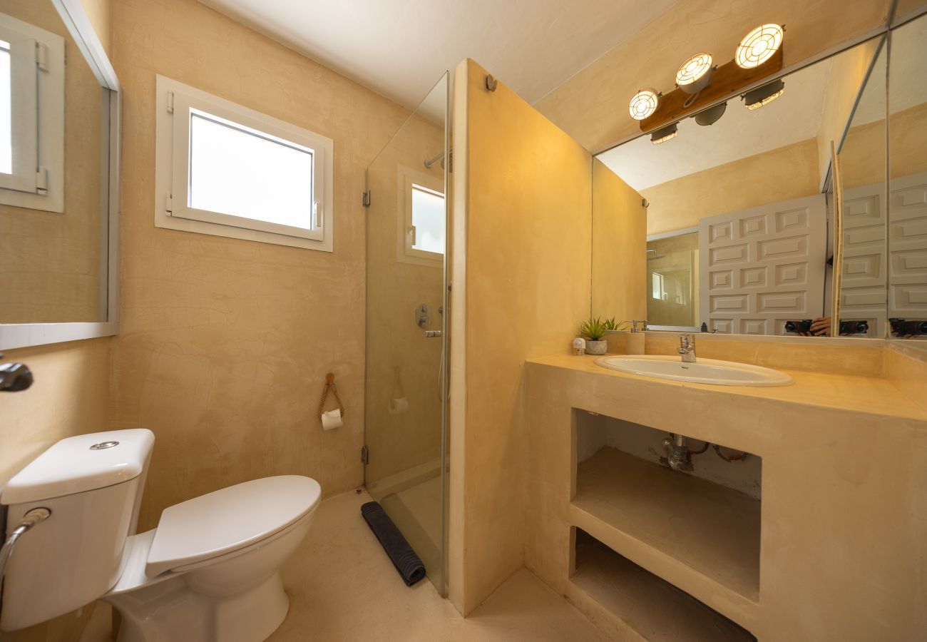 Villa in Santa Eulalia des Riu - VILLA CLARITY