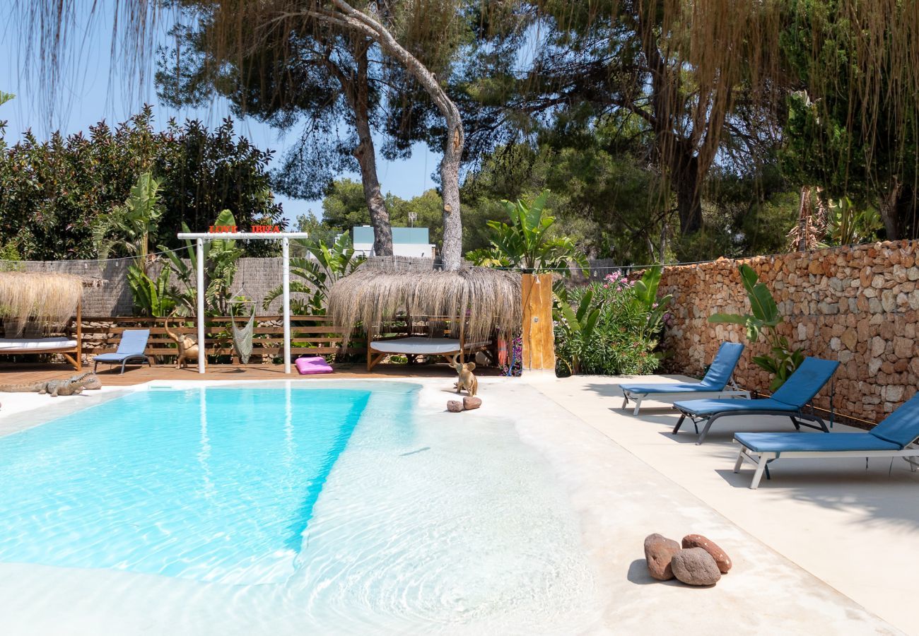 Villa in Santa Eulalia des Riu - VILLA CLARITY