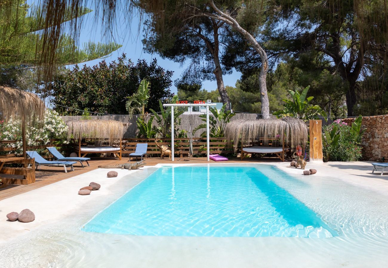 Villa in Santa Eulalia des Riu - VILLA CLARITY