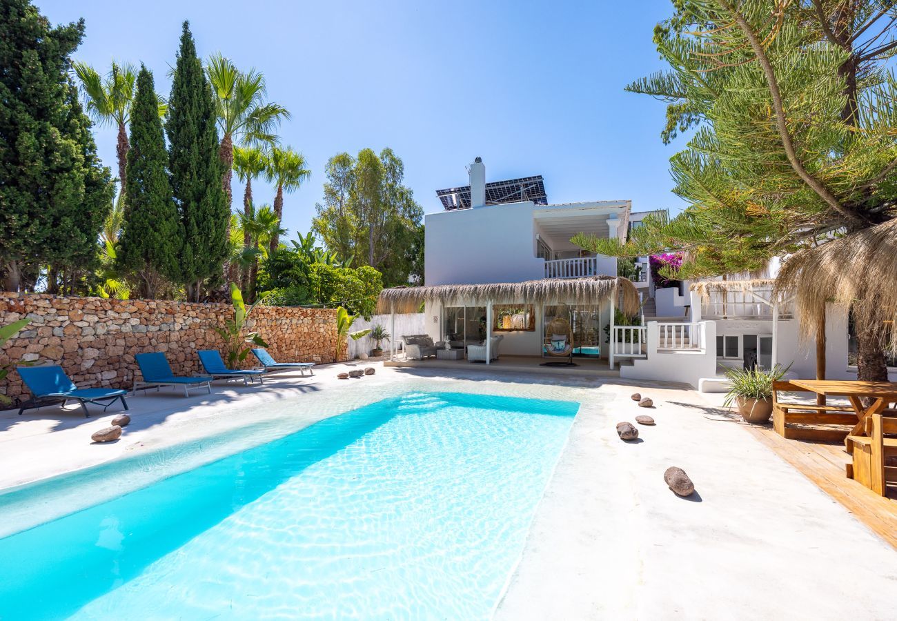 Villa in Santa Eulalia des Riu - VILLA CLARITY